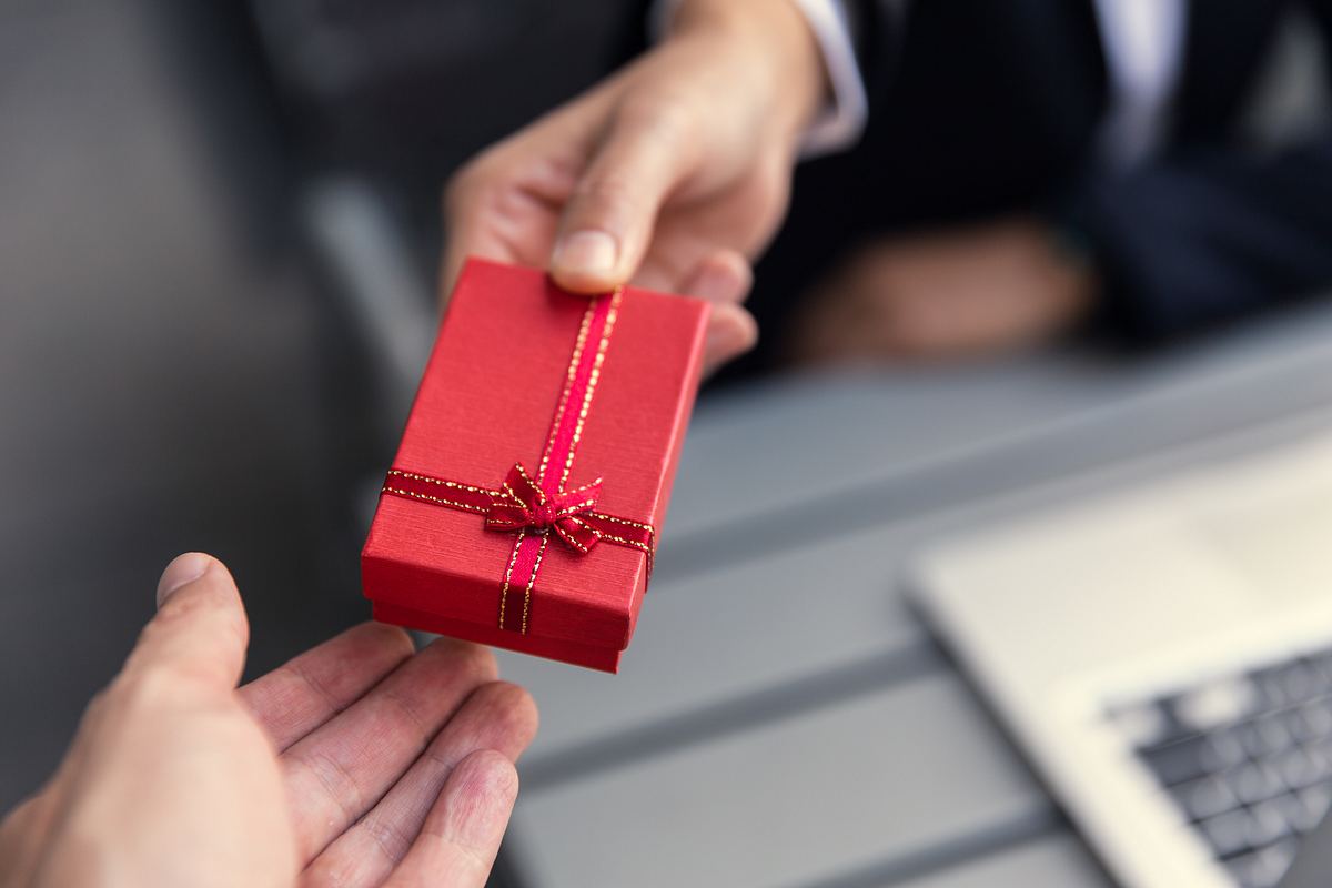 Du kannst durch ein Änderung im Januar 2022 monatliche Aufmerksamkeiten von bis zu 50 Euro auf der Arbeit erhalten - sozialversicherungsfrei. Du kannst durch ein Änderung im Januar 2022 monatliche Aufmerksamkeiten von bis zu 50 Euro auf der Arbeit erhalten - sozialversicherungsfrei.